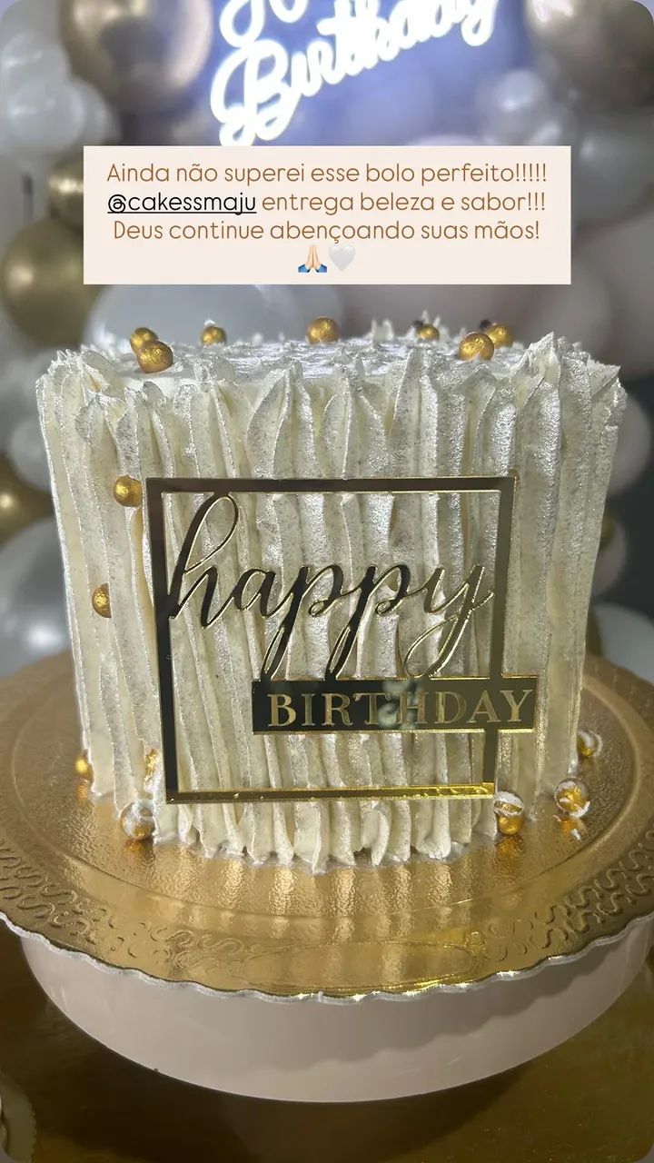 Bolo de aniversário dourado perfeito feito pela Maju
